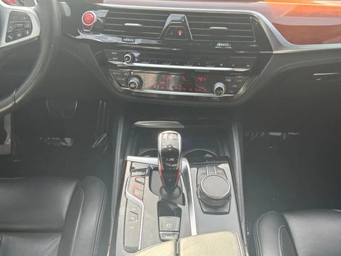 Used 2021 BMW M5 w/ Executive Package image 20
