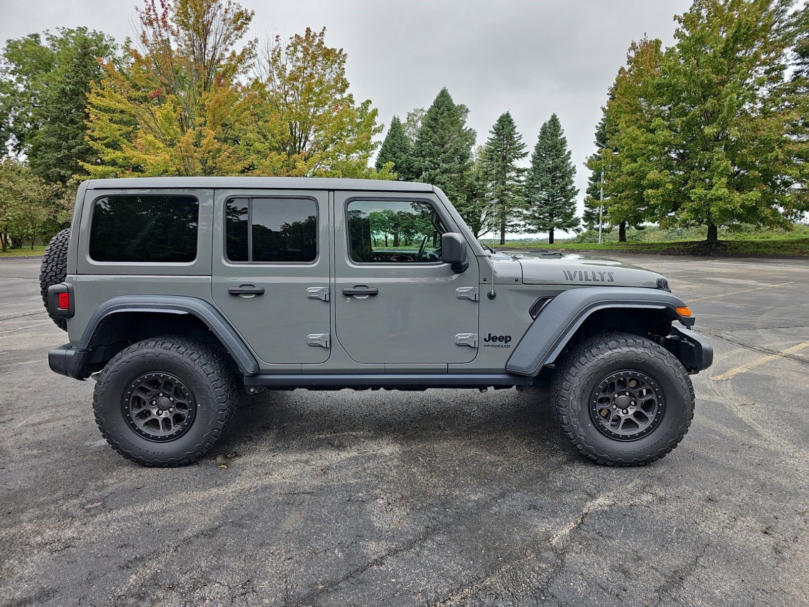 Used 2022 Jeep Wrangler Unlimited Sport AWD/4WD image 7