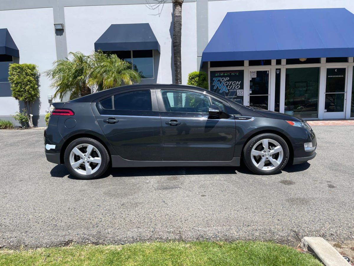 Used 2014 Chevrolet Volt w/ Enhanced Safety Package 1 FWD image 4