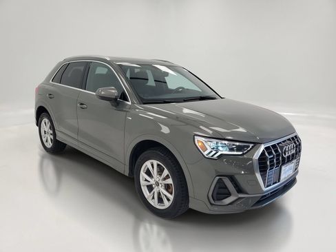 Used 2025 Audi Q3 2.0T Premium AWD/4WD image 3