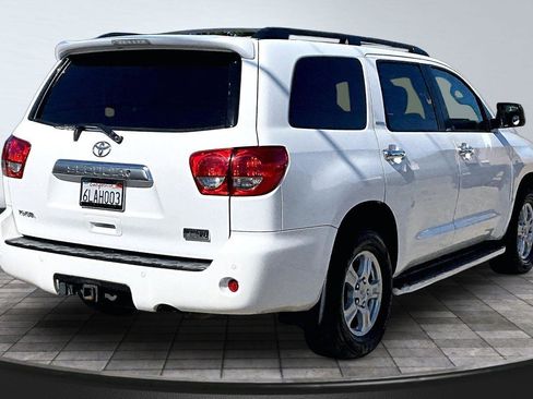 Used 2008 Toyota Sequoia Limited image 12