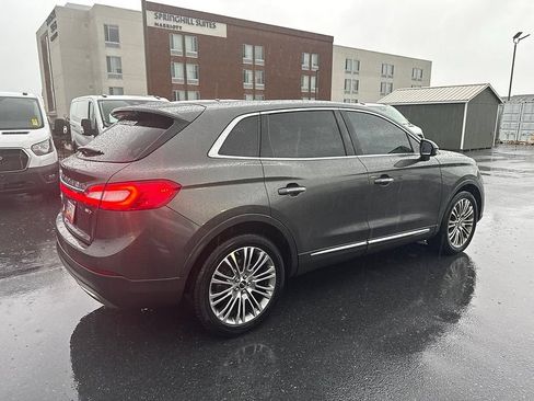 Used 2017 Lincoln MKX Reserve AWD/4WD image 4