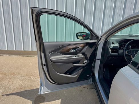 Used 2019 GMC Terrain Denali AWD/4WD image 14