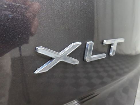 Used 2018 Ford Transit Connect XLT image 44