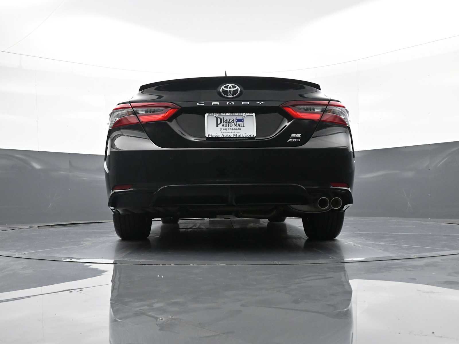 Used 2024 Toyota Camry SE AWD/4WD image 30