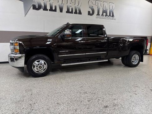 Used 2019 Chevrolet Silverado 3500 LTZ w/ Duramax Plus Package image 4