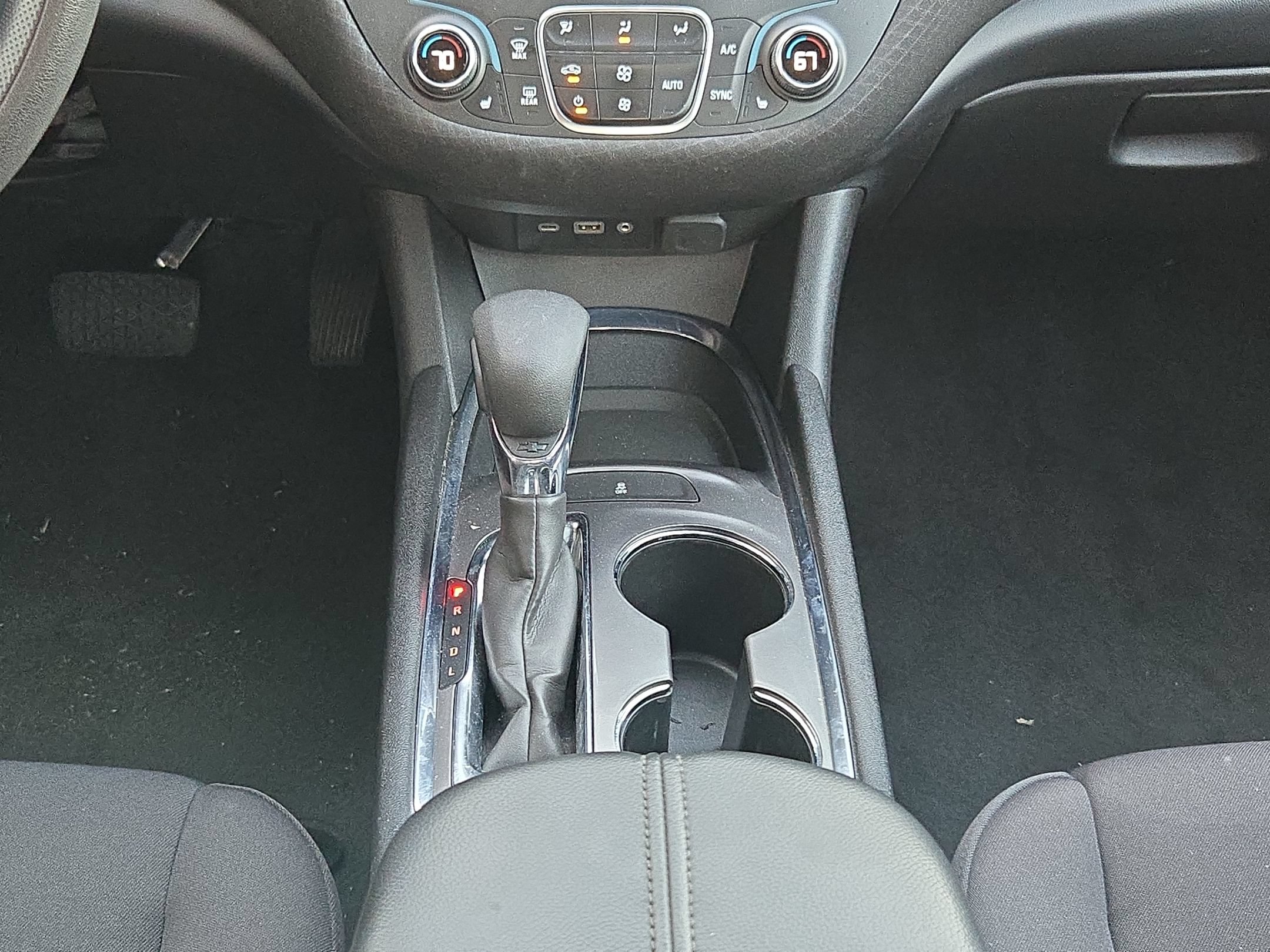 Used 2023 Chevrolet Malibu LT FWD image 32