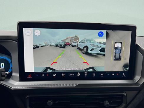 New 2025 Ford Bronco Sport Outer Banks w/ Outer Banks Tech Package+ AWD/4WD image 18