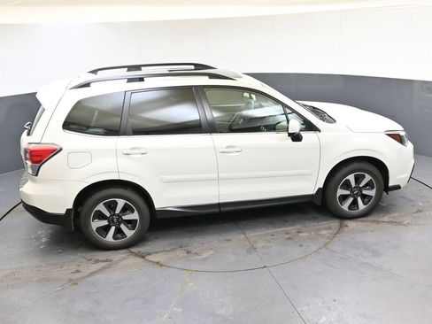 Used 2017 Subaru Forester 2.5i Limited image 52