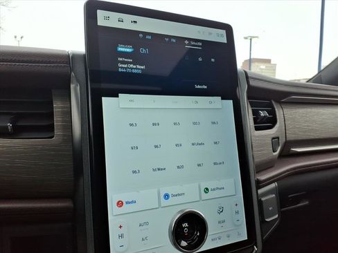 Certified 2022 Ford Expedition Max Limited image 22