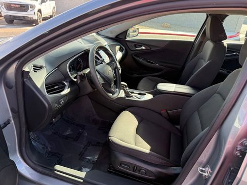 Used 2023 Chevrolet Malibu LT image 11