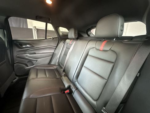 Used 2024 Chevrolet Trax RS w/ Sunroof Package FWD image 22