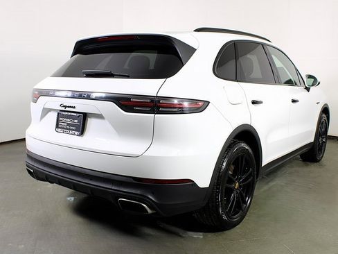 Used 2023 Porsche Cayenne image 7