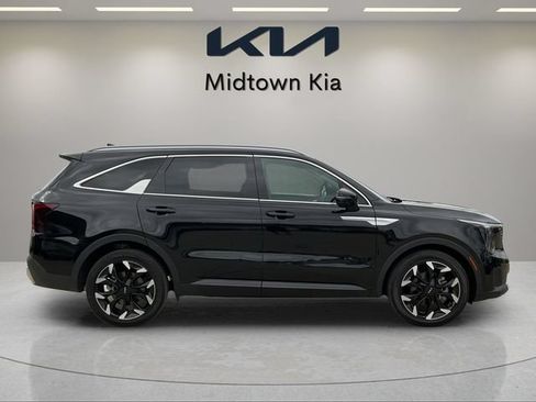 Used 2024 Kia Sorento SX FWD image 2
