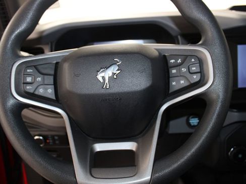 Used 2023 Ford Bronco 4-Door image 31