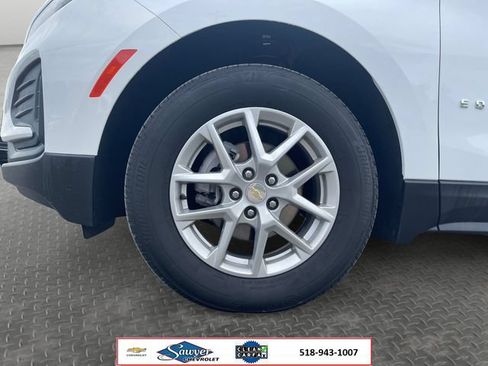 Used 2024 Chevrolet Equinox LS w/ LS Convenience Package AWD/4WD image 9