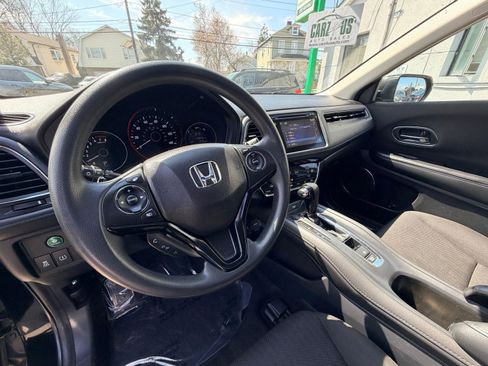 Used 2018 Honda HR-V EX image 22