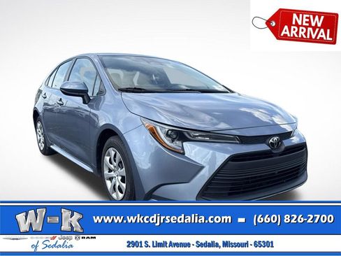 Used 2024 Toyota Corolla LE FWD image 1