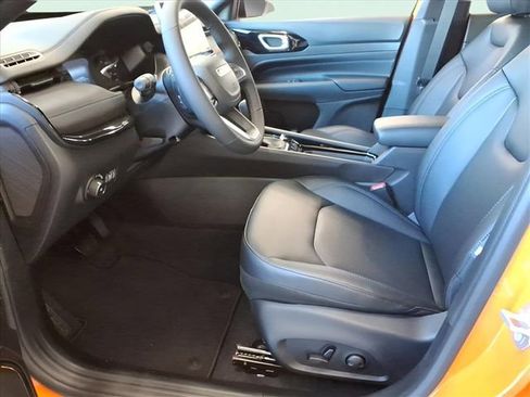 New 2026 Jeep Compass Limited AWD/4WD image 17