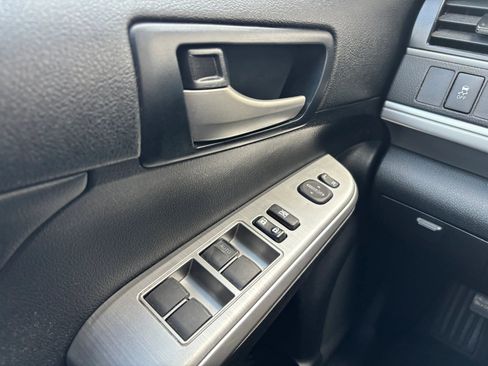 Used 2013 Toyota Camry SE image 14