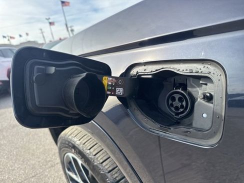 Used 2024 Jeep Grand Cherokee Summit image 10