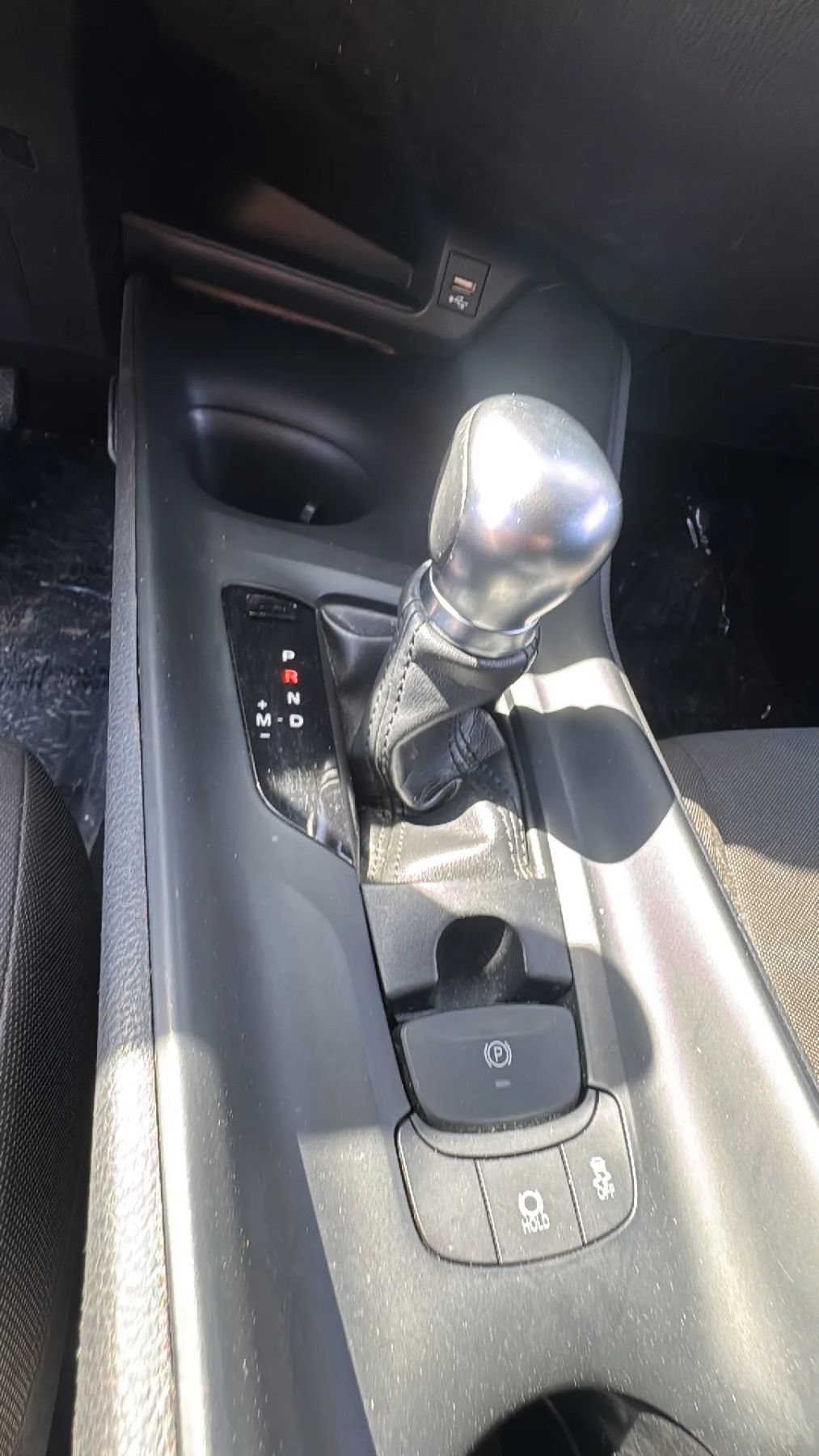 Used 2021 Toyota C-HR LE FWD image 30