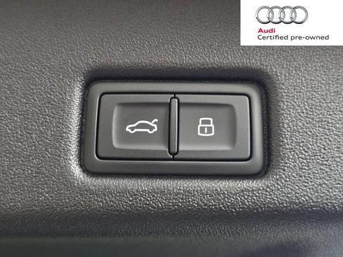 Certified 2025 Audi Q5 Premium w/ Convenience Package AWD/4WD image 10
