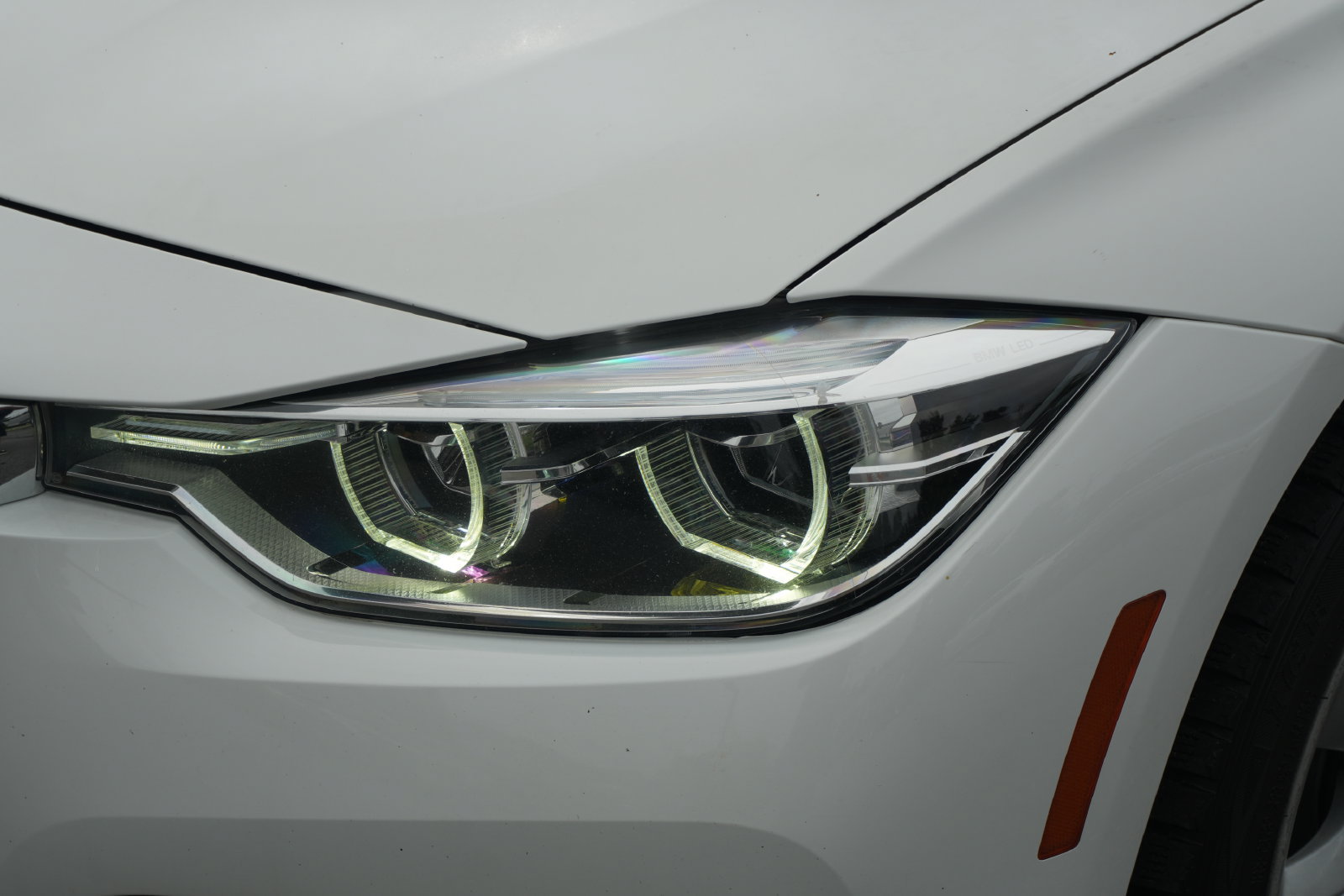 Used 2018 BMW 320i xDrive Sedan w/ Convenience Package AWD/4WD image 9