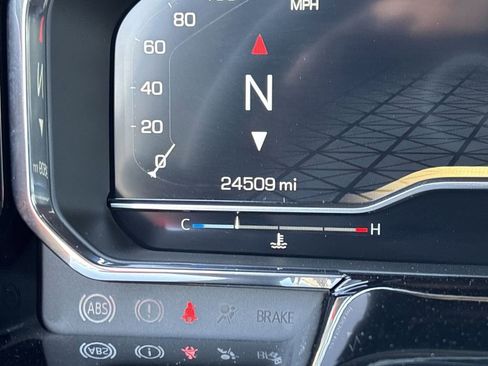 Used 2024 GMC Sierra 2500 SLT image 12