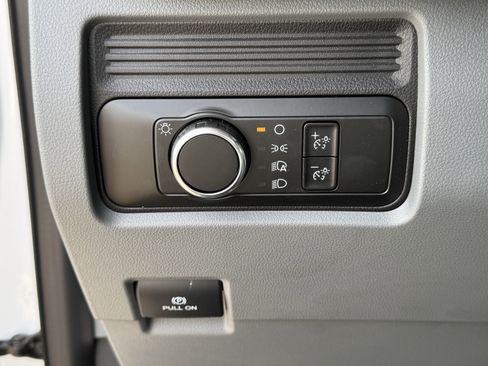 Used 2025 Ford F600 4x4 Regular Cab Super Duty image 18