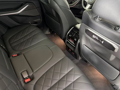 Certified 2025 BMW X5 sDrive40i w/ M Sport Package RWD image 33