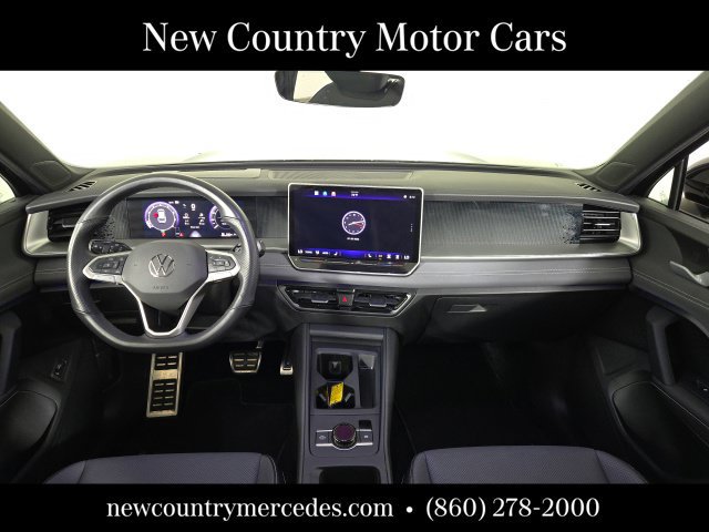 Used 2025 Volkswagen Tiguan SE R-Line AWD/4WD image 19