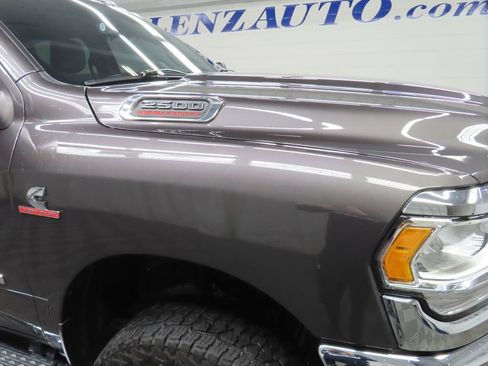 Used 2024 RAM 2500 Big Horn AWD/4WD image 34
