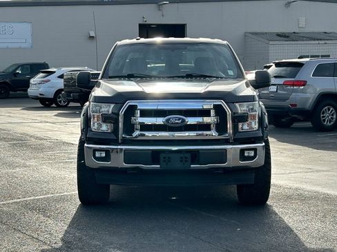 Used 2017 Ford F150 XLT AWD/4WD image 10