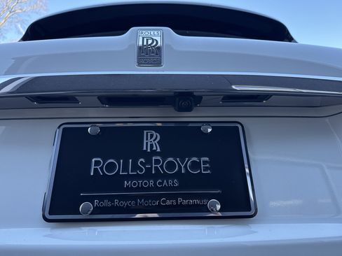 Certified 2022 Rolls-Royce Cullinan image 27