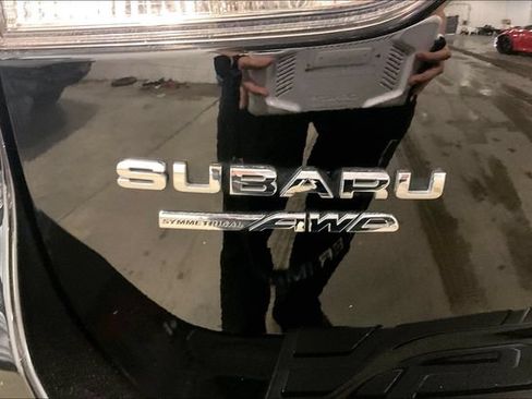 Used 2024 Subaru Forester Premium AWD/4WD image 8