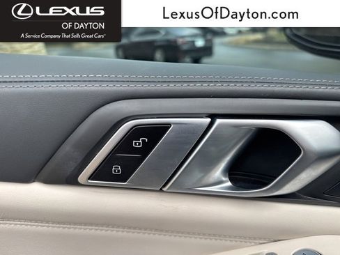 Used 2023 BMW X7 M60i w/ Executive Package image 15