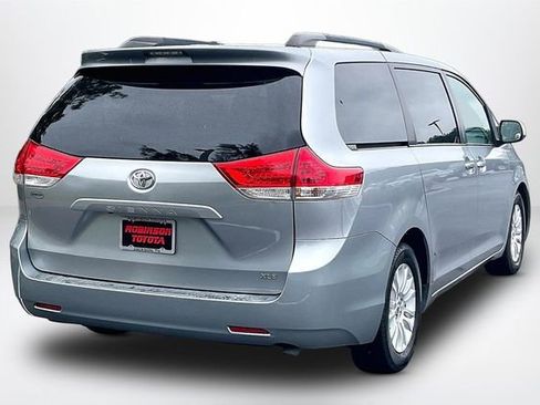 Used 2011 Toyota Sienna XLE FWD image 13