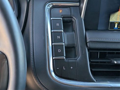 Used 2024 Chevrolet Tahoe High Country image 20