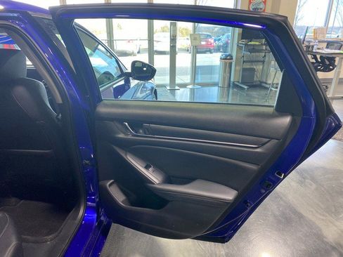 Used 2022 Honda Accord Sport Special Edition image 10