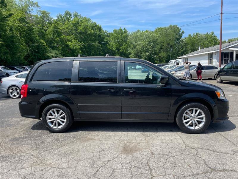 Used 2015 Dodge Grand Caravan SXT FWD image 4