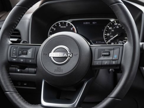 Used 2023 Nissan Rogue SV w/ SV Premium B Package AWD/4WD image 21