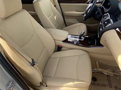 Used 2015 BMW X3 sDrive28i image 11
