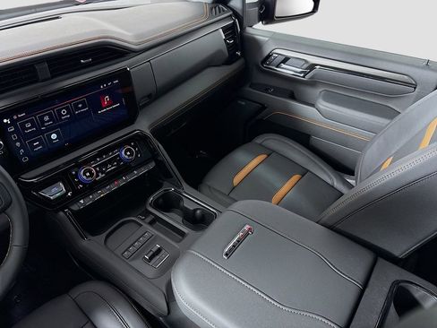 New 2026 GMC Sierra 3500 AT4 w/ AT4 Premium Plus Package image 24