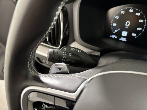 Used 2019 Volvo S60 T6 R-Design image 21