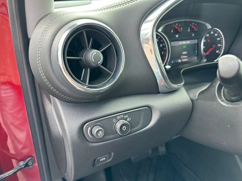 Used 2024 Chevrolet Blazer LT w/ LPO, Floor Liner Package FWD image 28