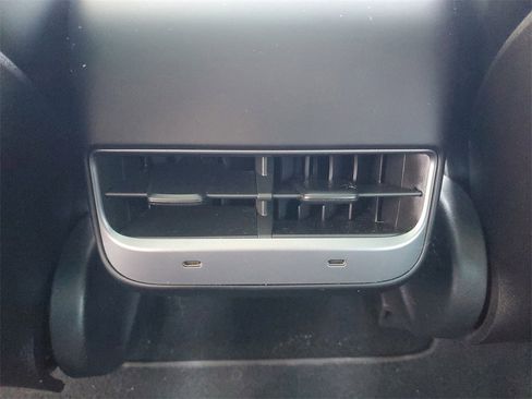 Used 2020 Tesla Model 3 Long Range image 10