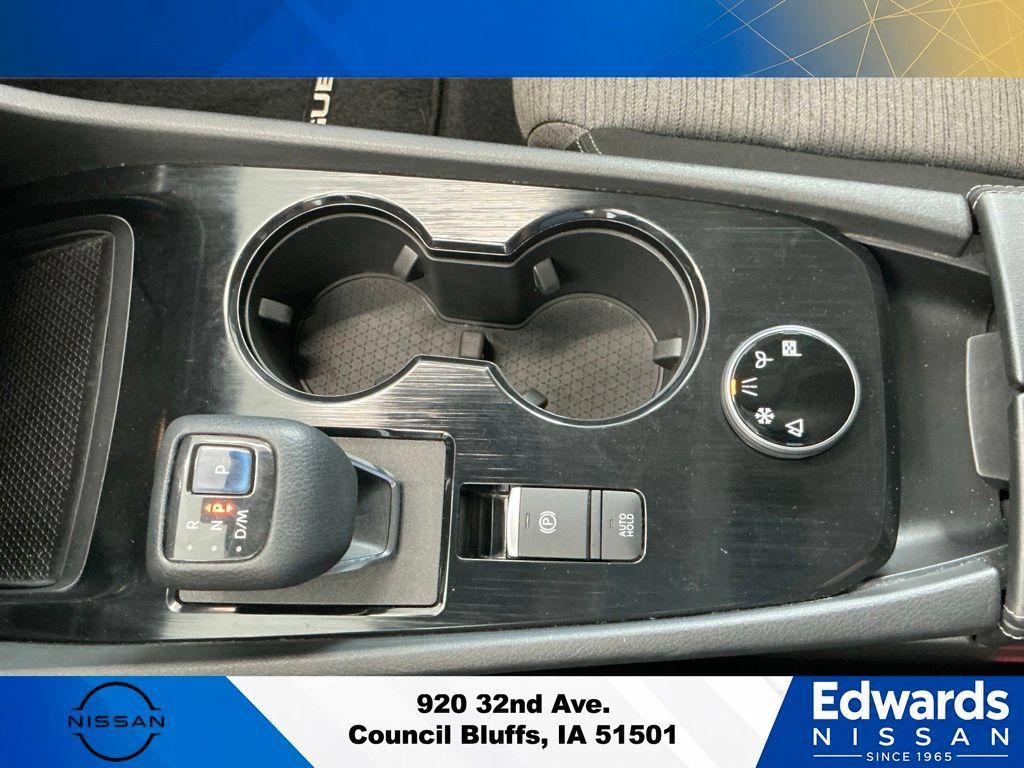 Used 2021 Nissan Rogue SV AWD/4WD image 24