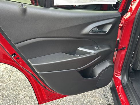 New 2026 Chevrolet Trax RS w/ Driver Confidence Package image 15