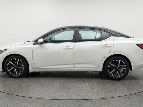 Used 2025 Nissan Sentra SV FWD image 5